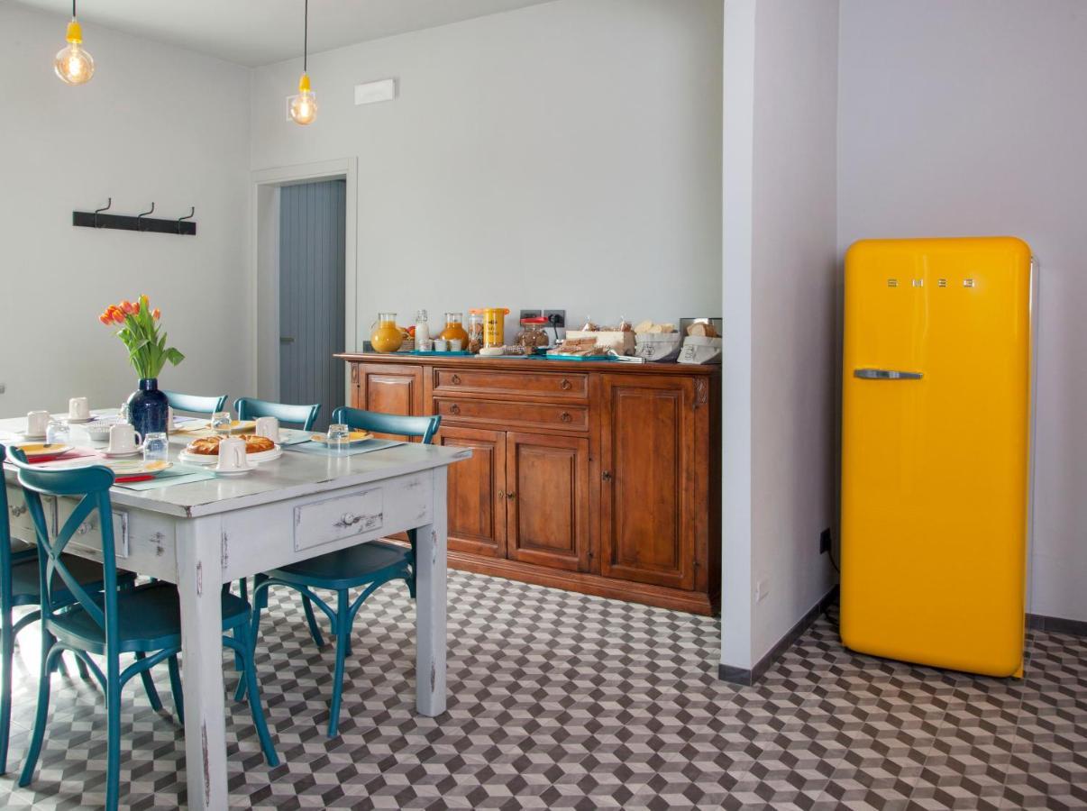 Moncrivel Rooms & Relax Benevello Buitenkant foto