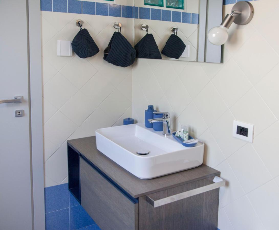 Moncrivel Rooms & Relax Benevello Buitenkant foto