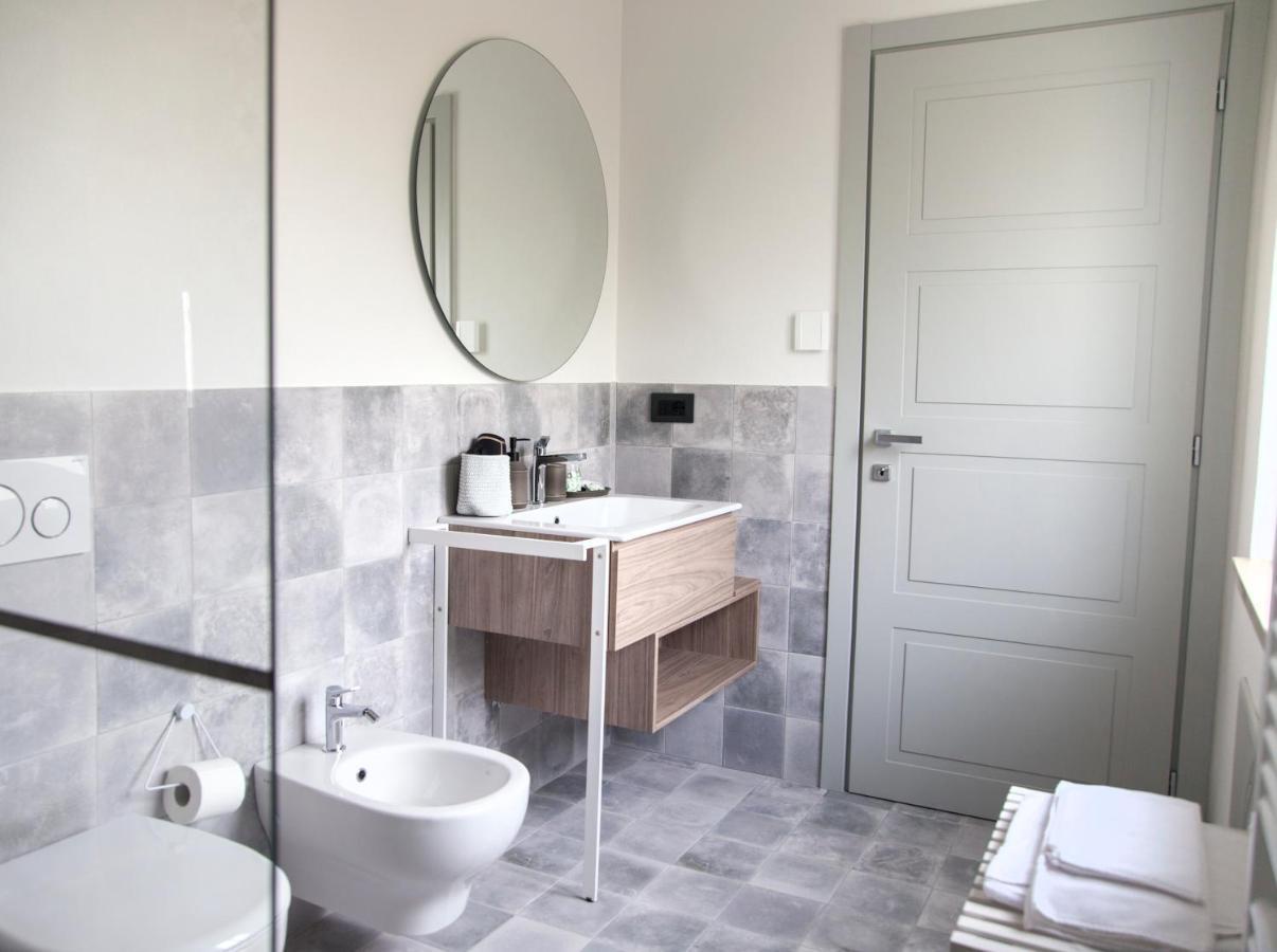 Moncrivel Rooms & Relax Benevello Buitenkant foto